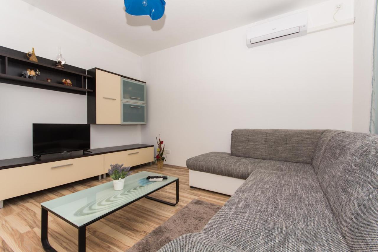 Apartments Ploka Трогир Екстериор снимка