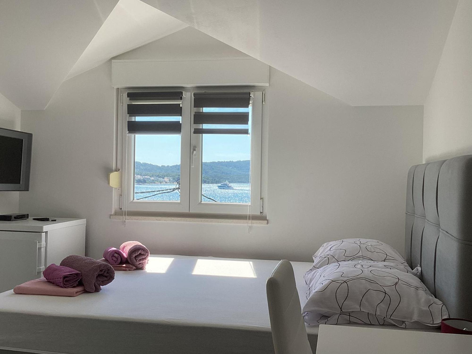 Apartments Ploka Округ Горни Екстериор снимка