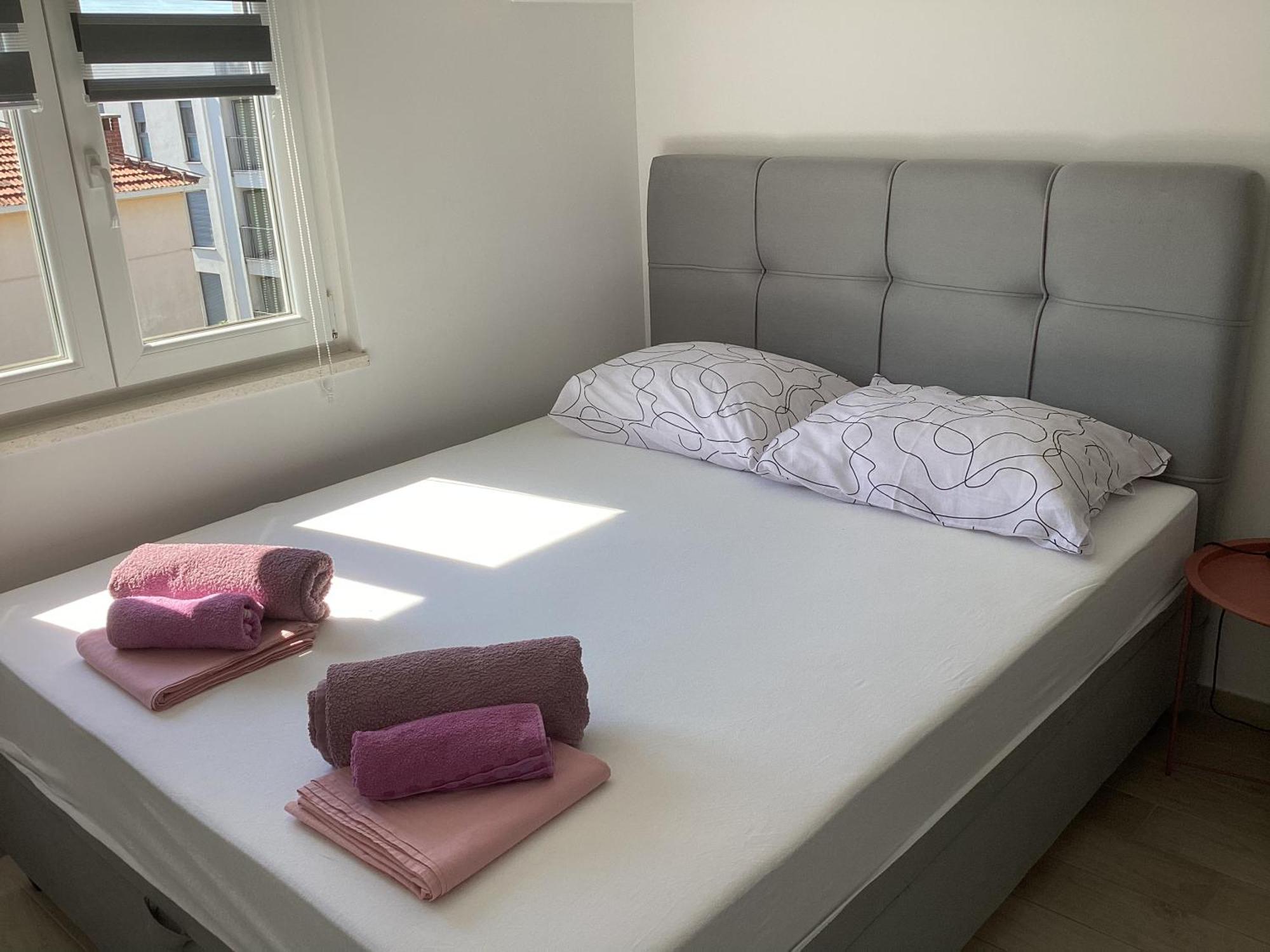 Apartments Ploka Округ Горни Екстериор снимка