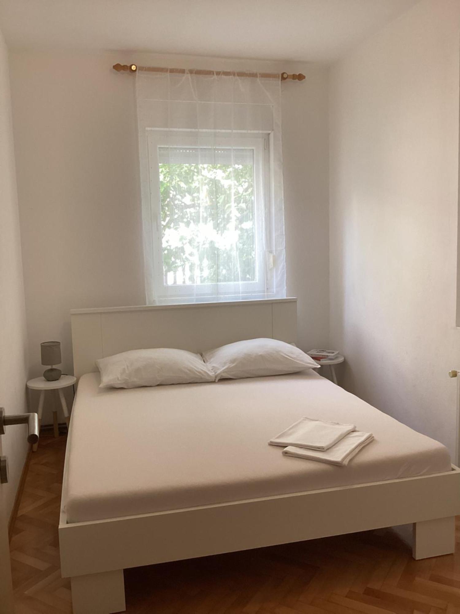 Apartments Ploka Округ Горни Екстериор снимка