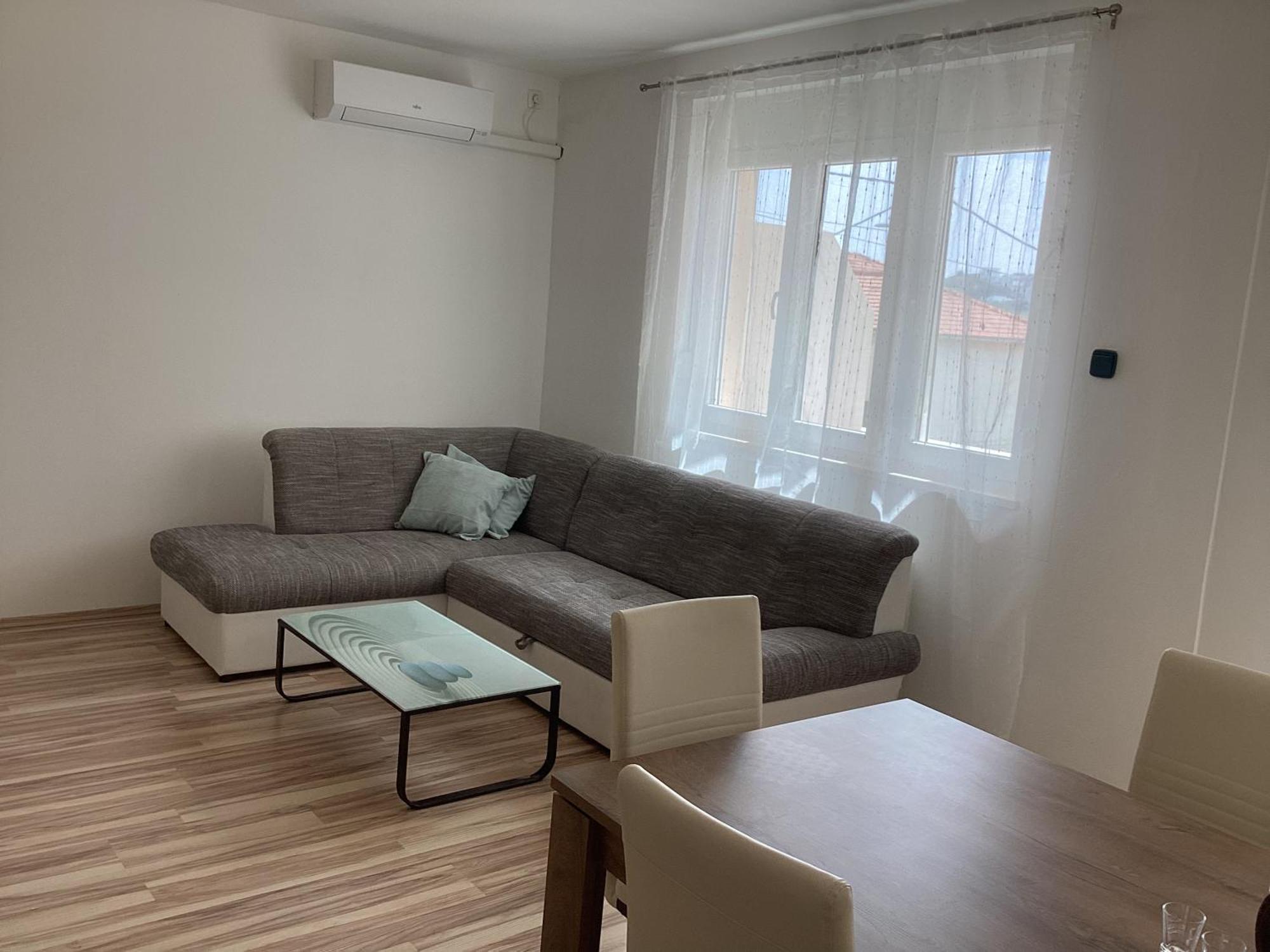 Apartments Ploka Округ Горни Екстериор снимка